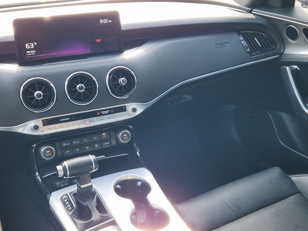 2022 Kia Stinger GT1