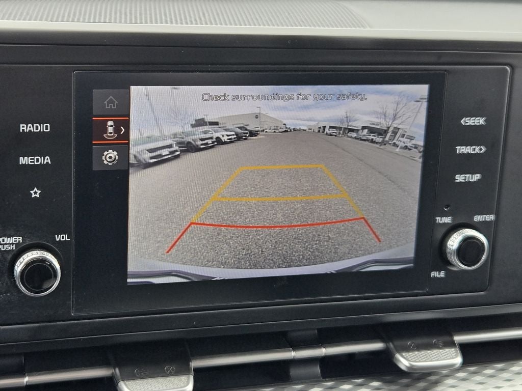 2023 Kia Carnival LX