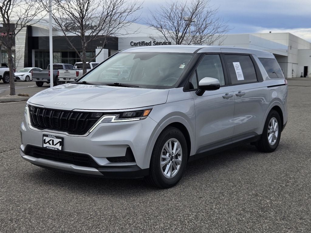 2023 Kia Carnival LX